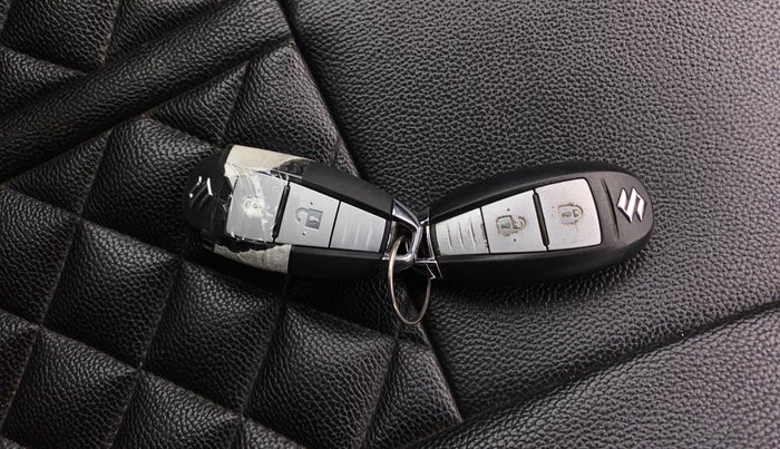 2017 Maruti Baleno RS 1.0 PETROL, Petrol, Manual, 37,109 km, Key Close Up