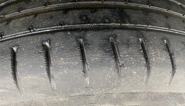 2017 Maruti Baleno RS 1.0 PETROL, Petrol, Manual, 37,109 km, Right Front Tyre Tread