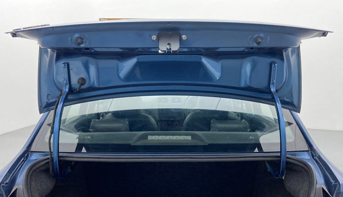 2016 Volkswagen Ameo TRENDLINE 1.2, Petrol, Manual, 30,172 km, Boot Door Open