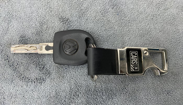 2016 Volkswagen Ameo TRENDLINE 1.2, Petrol, Manual, 30,172 km, Key Close Up