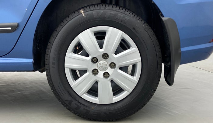 2016 Volkswagen Ameo TRENDLINE 1.2, Petrol, Manual, 30,172 km, Left Rear Wheel