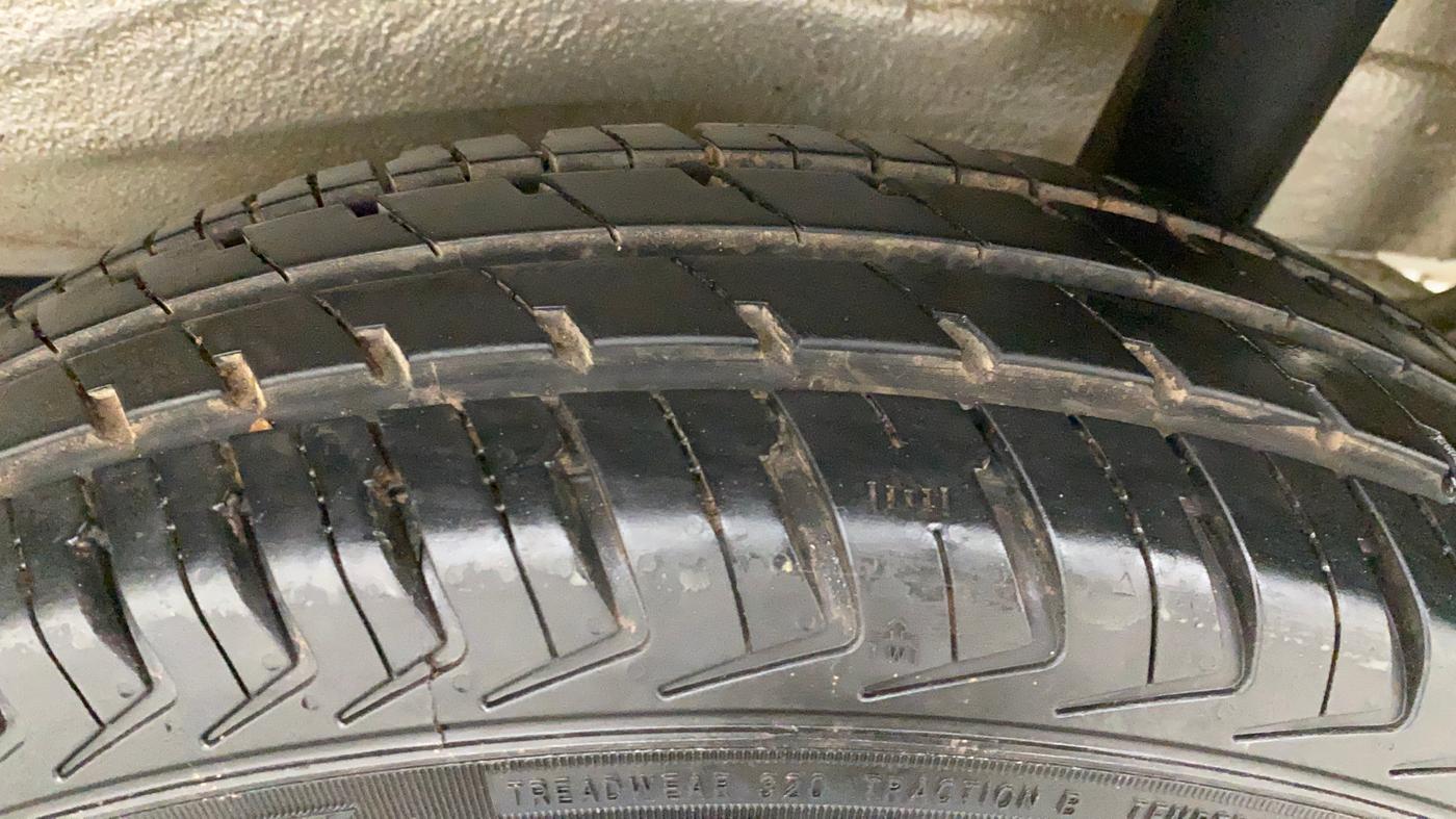 2022 Maruti Alto K10 VXI, Petrol, Manual, 10,850 km, Left Rear Tyre Tread