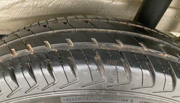 2022 Maruti Alto K10 VXI, Petrol, Manual, 10,850 km, Left Rear Tyre Tread