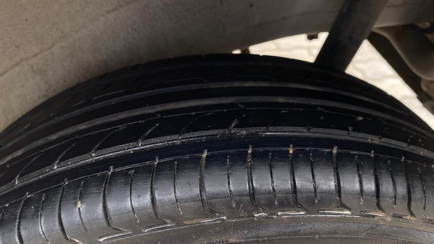 2018 Maruti Wagon R 1.0 VXI AMT, Petrol, Automatic, 61,961 km, Left Rear Tyre Tread