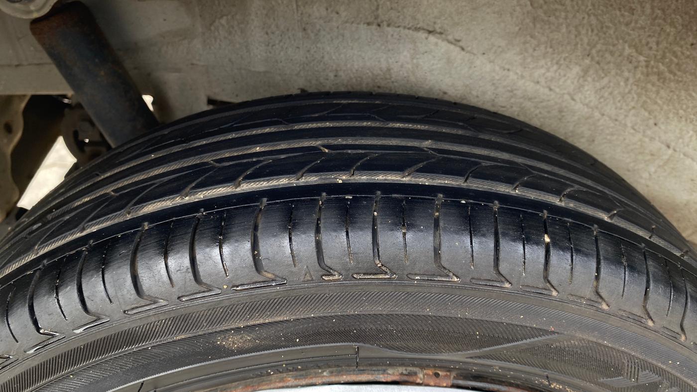 2018 Maruti Wagon R 1.0 VXI AMT, Petrol, Automatic, 61,961 km, Right Rear Tyre Tread