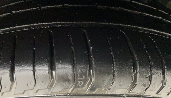 2023 Hyundai NEW I20 ASTA (O) 1.2 IVT, Petrol, Automatic, 33,772 km, Left Rear Tyre Tread