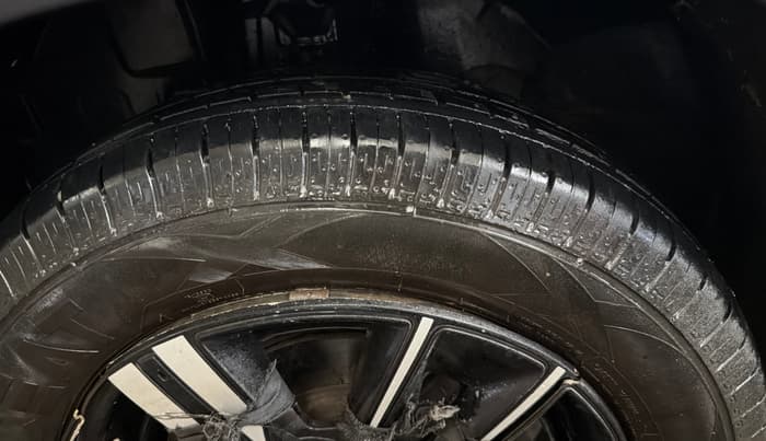 2023 Renault Kwid CLIMBER MT 1.0, Petrol, Manual, 43,742 km, Left Front Tyre Tread