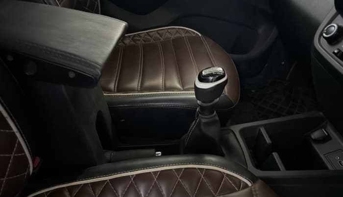 2023 Renault Kwid CLIMBER MT 1.0, Petrol, Manual, 43,742 km, Gear Lever