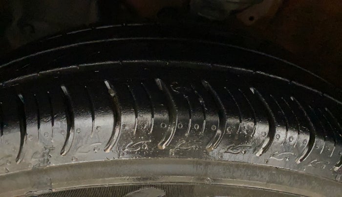2020 Maruti IGNIS ALPHA 1.2, Petrol, Manual, 35,872 km, Left Front Tyre Tread
