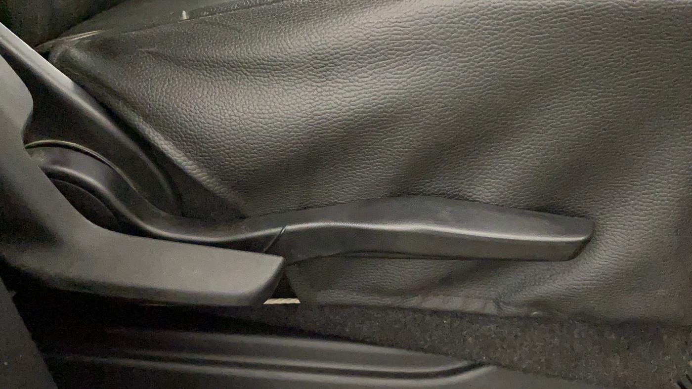 2020 Maruti IGNIS ALPHA 1.2, Petrol, Manual, 35,872 km, Driver Side Adjustment Panel