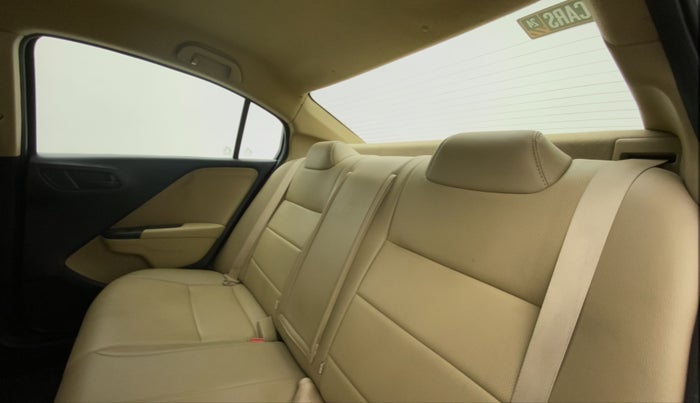 2015 Honda City 1.5L I-VTEC SV, Petrol, Manual, 63,480 km, Right Side Rear Door Cabin