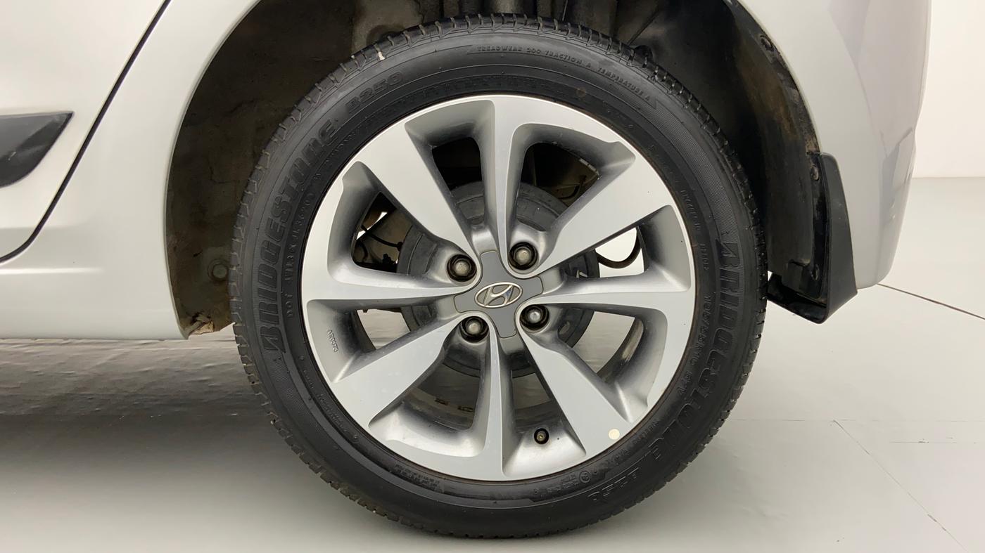 2016 Hyundai Elite i20 ASTA 1.4 CRDI, Diesel, Manual, 43,761 km, Left Rear Wheel