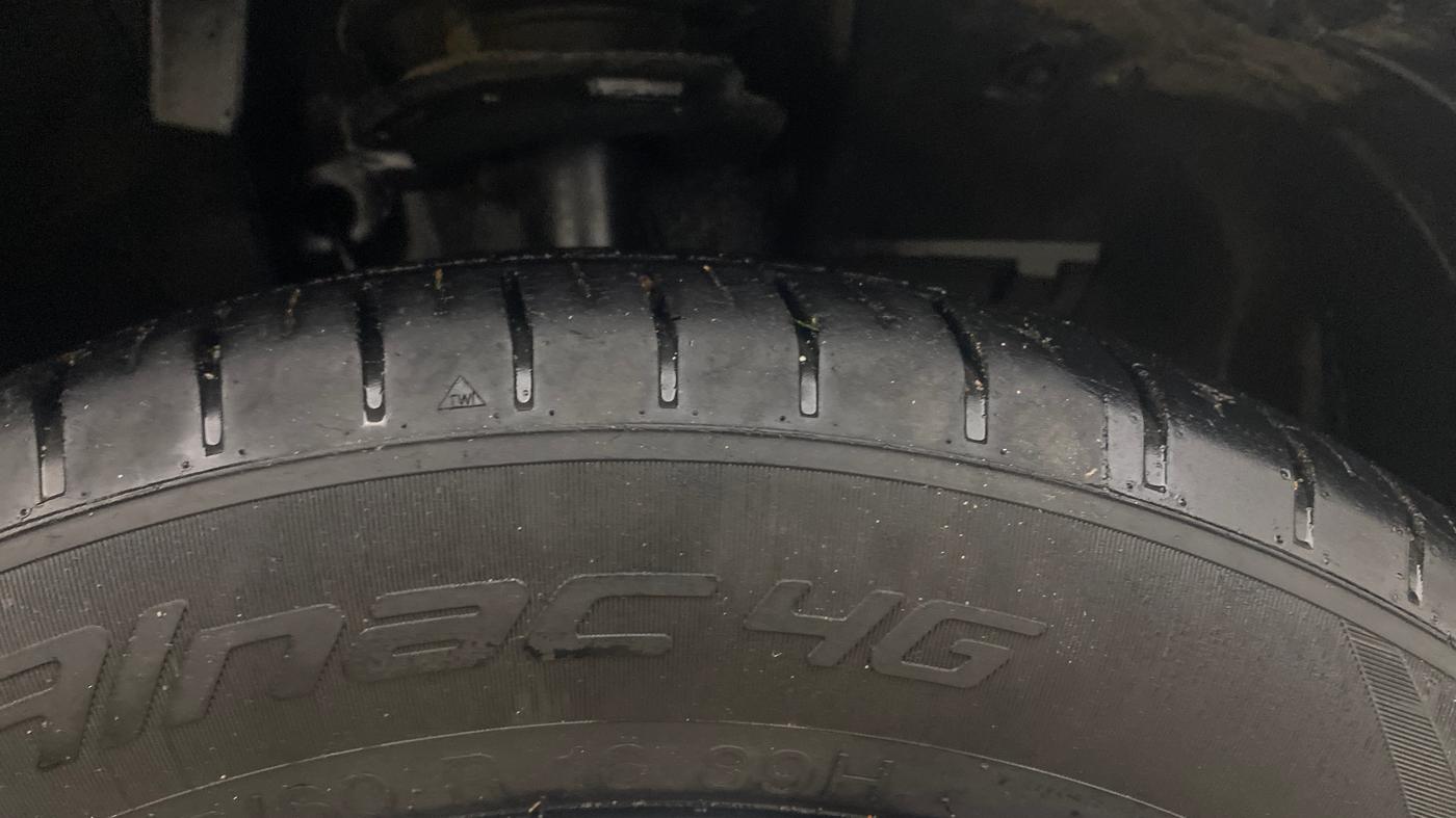 2022 Tata PUNCH CREATIVE  AMT, Petrol, Automatic, 21,322 km, Right Front Tyre Tread