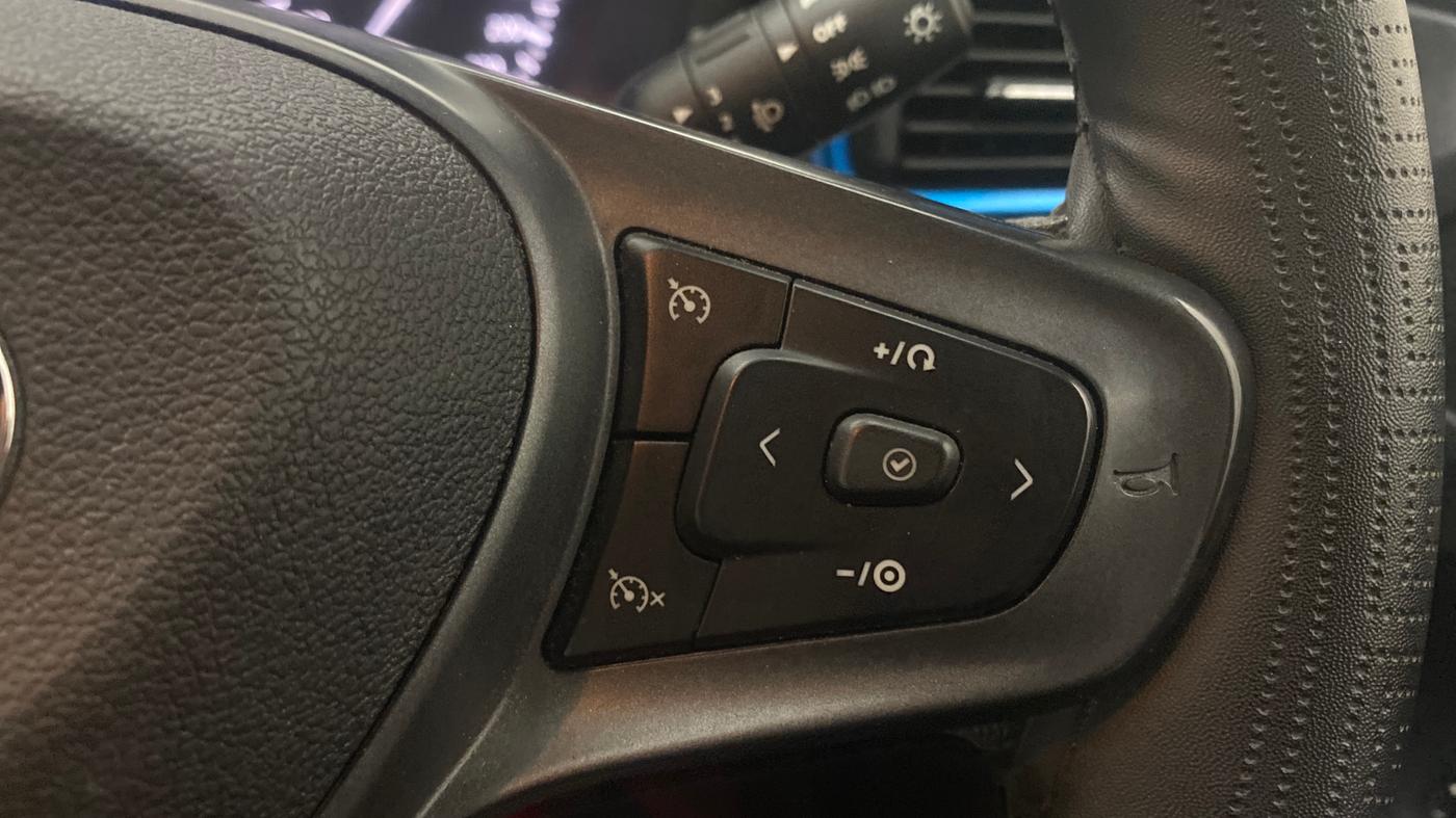 2022 Tata PUNCH CREATIVE  AMT, Petrol, Automatic, 21,322 km, Adaptive Cruise Control