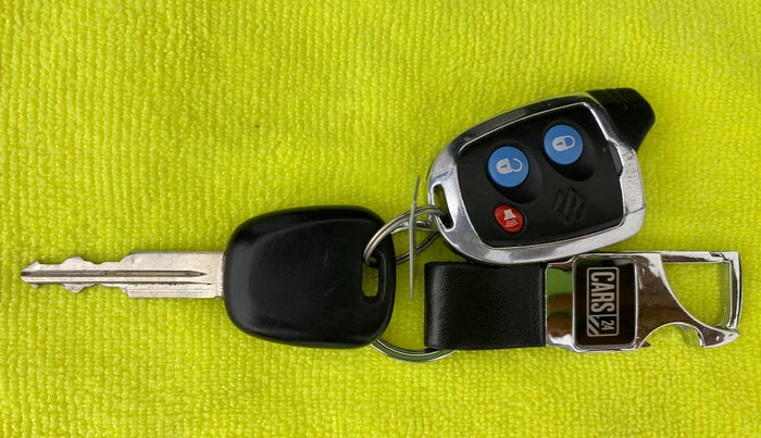 2021 Maruti Alto LXI CNG (O), CNG, Manual, 20,142 km, Key Close Up