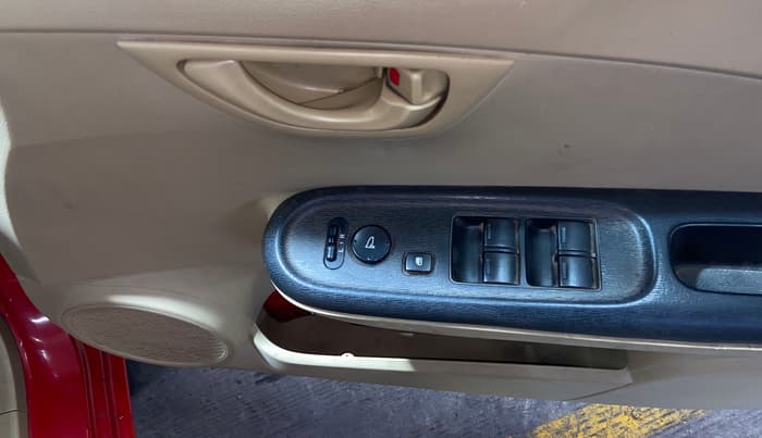 2014 Honda Brio S MT, Petrol, Manual, 73,869 km, Driver Side Door Panels Control