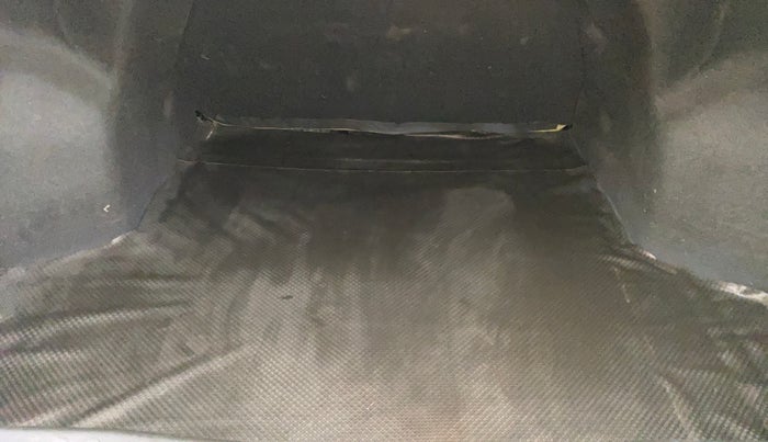 2017 Maruti Ciaz ZETA 1.4  MT PETROL, Petrol, Manual, 58,139 km, Boot Inside