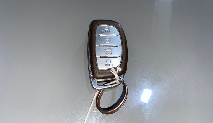 2022 Hyundai VENUE N LINE N8 1.0 TURBO DCT, Petrol, Automatic, 20,909 km, Key Close Up