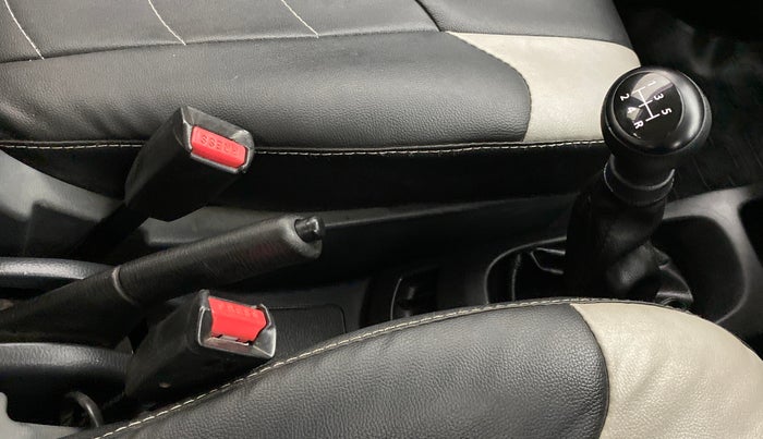 2012 Maruti Wagon R 1.0 LXI CNG, CNG, Manual, 27,390 km, Gear Lever