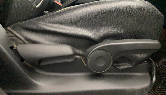 2018 Maruti Vitara Brezza ZDI, Diesel, Manual, 93,376 km, Driver Side Adjustment Panel