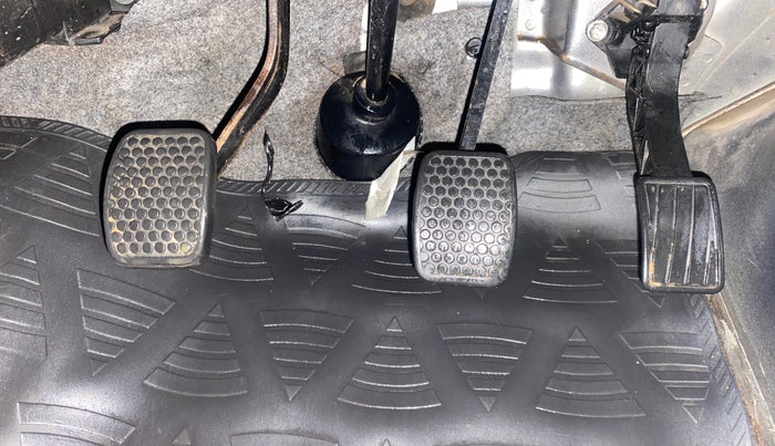 2021 Maruti Eeco 7 STR, Petrol, Manual, 76,991 km, Pedals