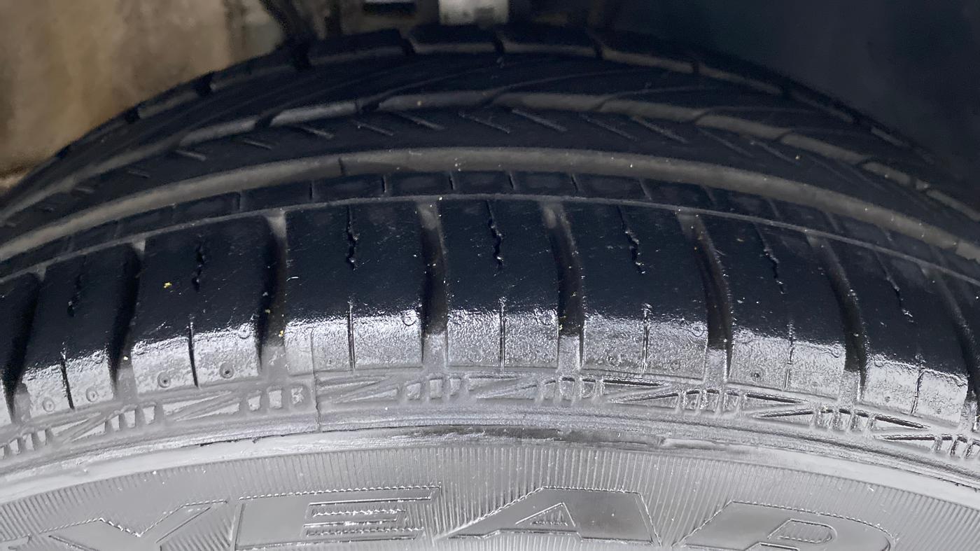 2019 Volkswagen Polo COMFORTLINE 1.0 PETROL, Petrol, Manual, 11,349 km, Right Front Tyre Tread