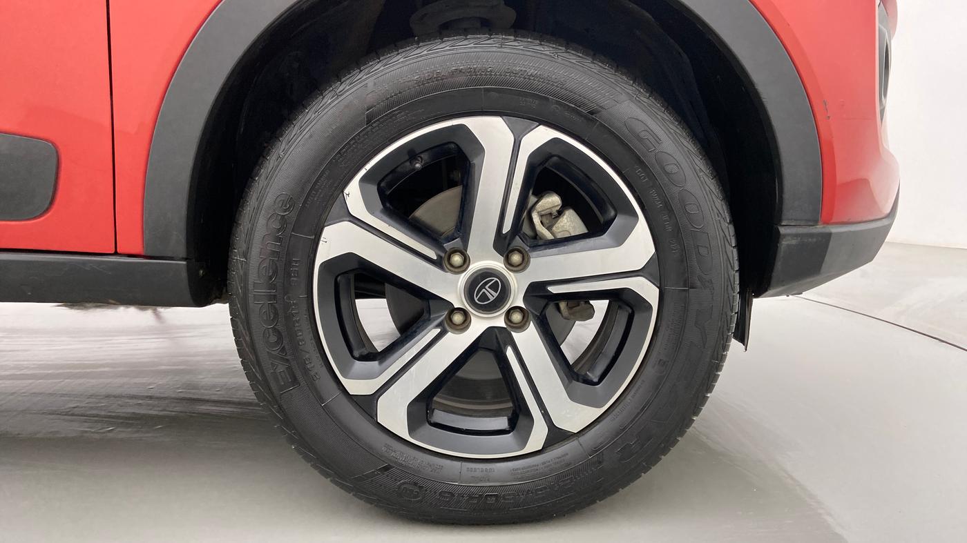 2021 Tata NEXON XZ PLUS PETROL, Petrol, Manual, 33,090 km, Right Front Wheel