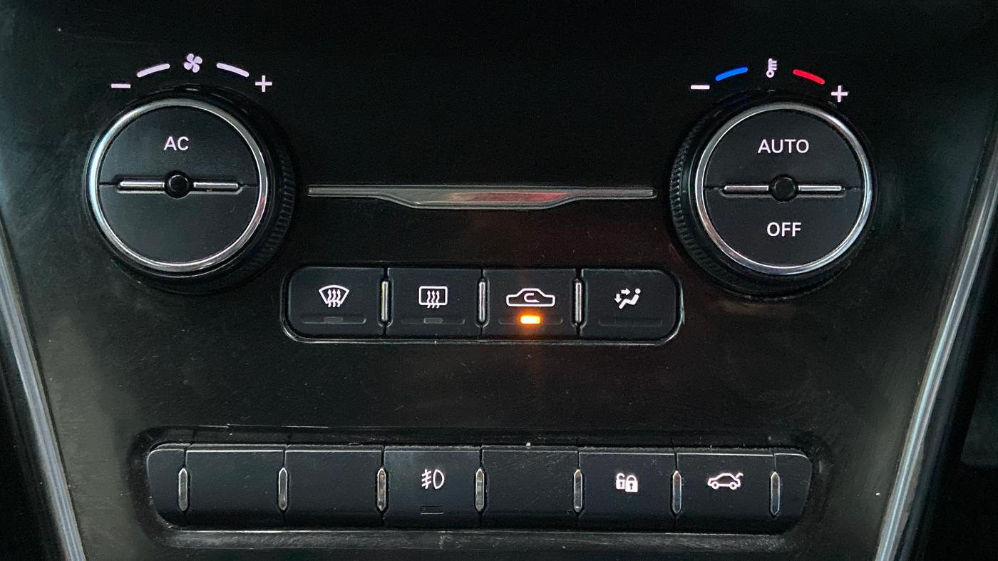 2021 Tata NEXON XZ PLUS PETROL, Petrol, Manual, 33,090 km, Automatic Climate Control