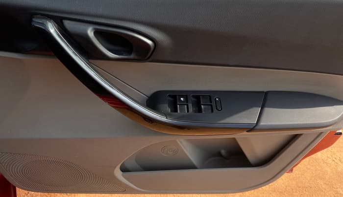 2019 Tata Tiago XZA PETROL, Petrol, Automatic, 26,476 km, Driver Side Door Panels Control