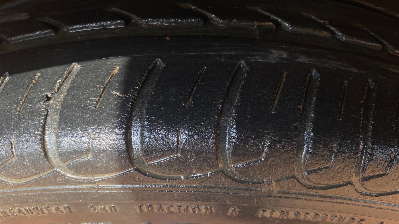 2019 Tata Tiago XZA PETROL, Petrol, Automatic, 26,476 km, Right Front Tyre Tread