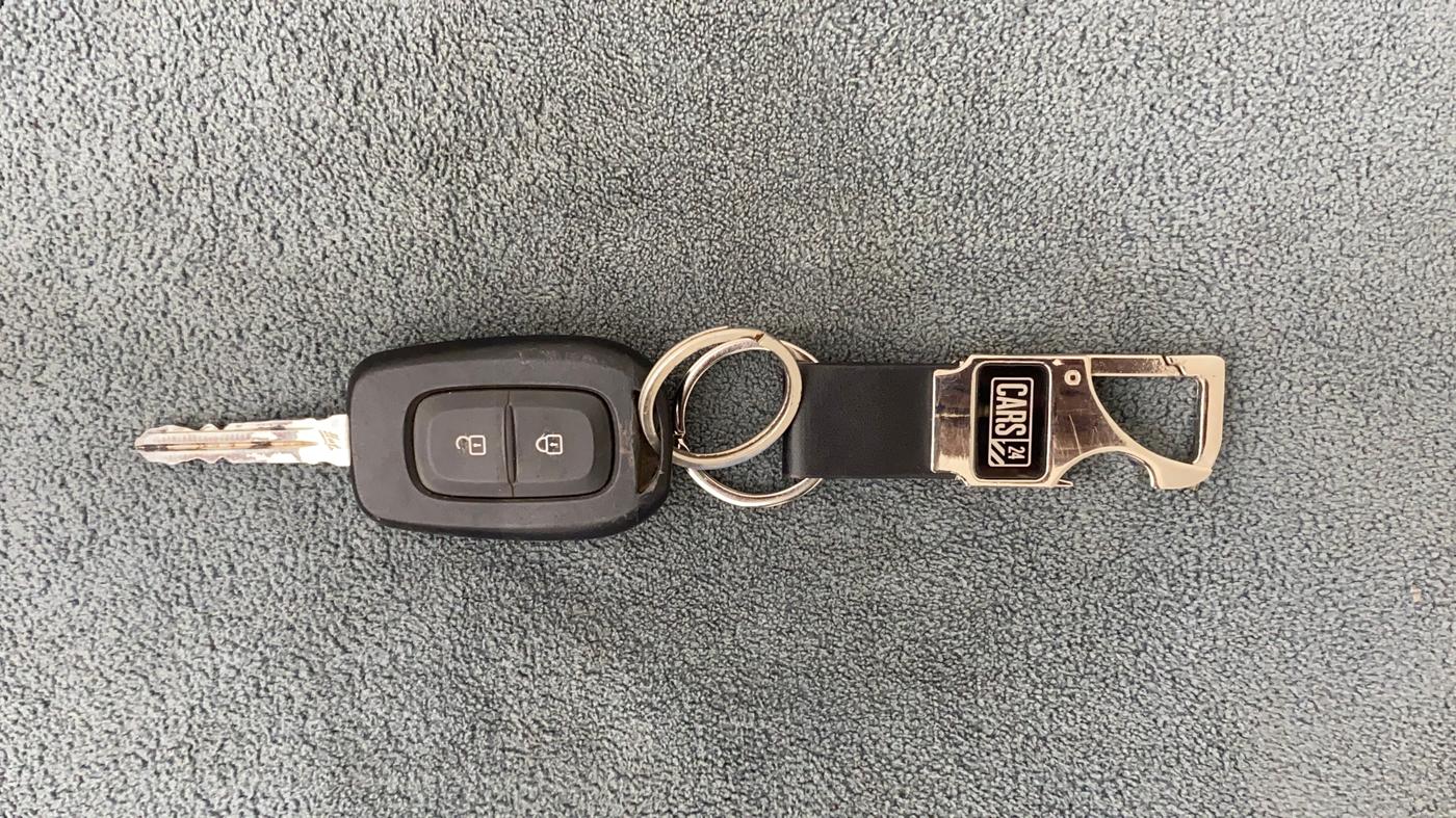2020 Renault Duster RXS 1.5 PETROL MT, Petrol, Manual, 26,233 km, Key Close Up