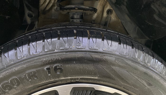 2021 Maruti Vitara Brezza ZXI PLUS AT SHVS, Petrol, Automatic, 27,914 km, Right Front Tyre Tread