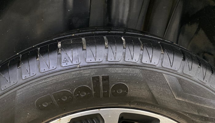 2021 Maruti Vitara Brezza ZXI PLUS AT SHVS, Petrol, Automatic, 27,914 km, Left Rear Tyre Tread