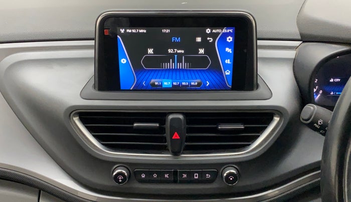 2020 Tata ALTROZ XZ PETROL, Petrol, Manual, 34,901 km, Infotainment System