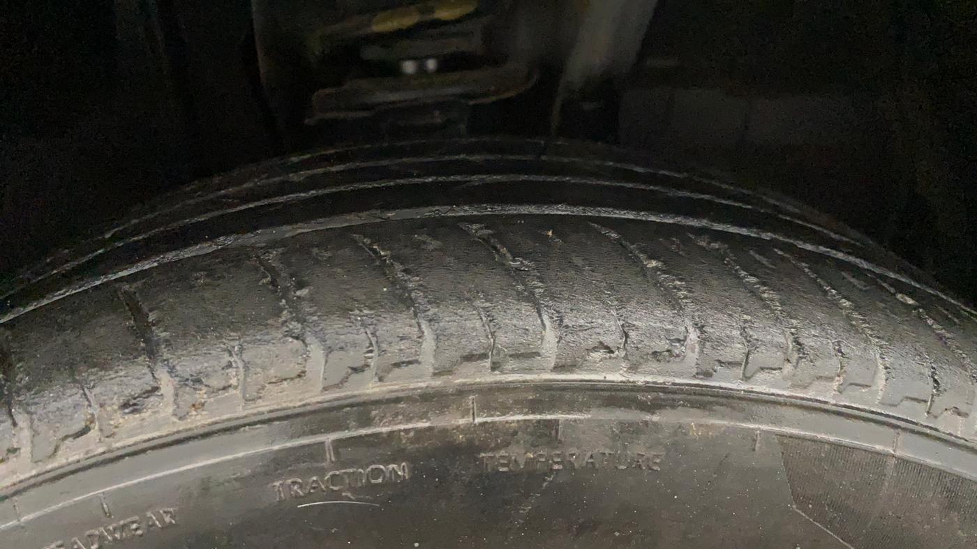 2021 Nissan MAGNITE XE, Petrol, Manual, 53,229 km, Right Front Tyre Tread