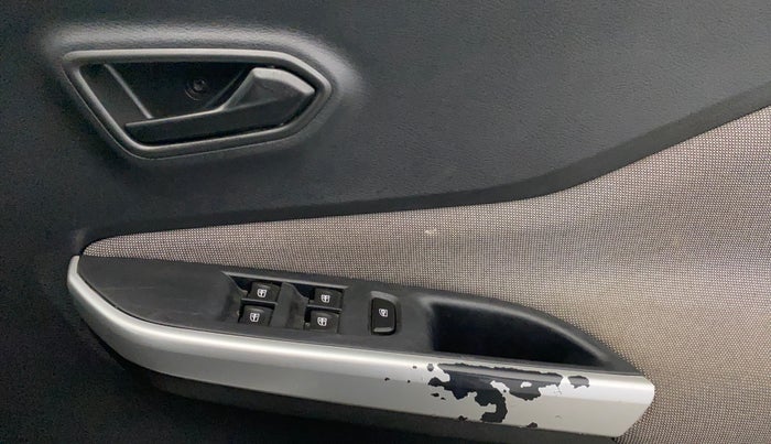 2021 Nissan MAGNITE XE, Petrol, Manual, 53,229 km, Driver Side Door Panels Control