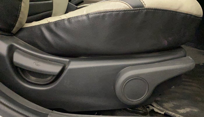 2015 Hyundai Xcent S 1.2, Petrol, Manual, 40,268 km, Driver Side Adjustment Panel