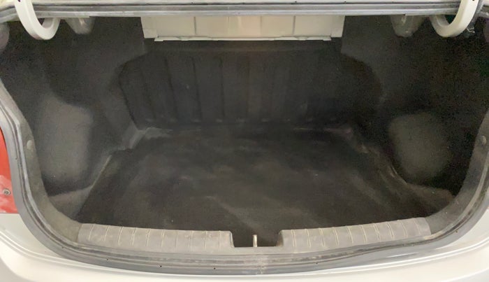 2015 Hyundai Xcent S 1.2, Petrol, Manual, 40,268 km, Boot Inside