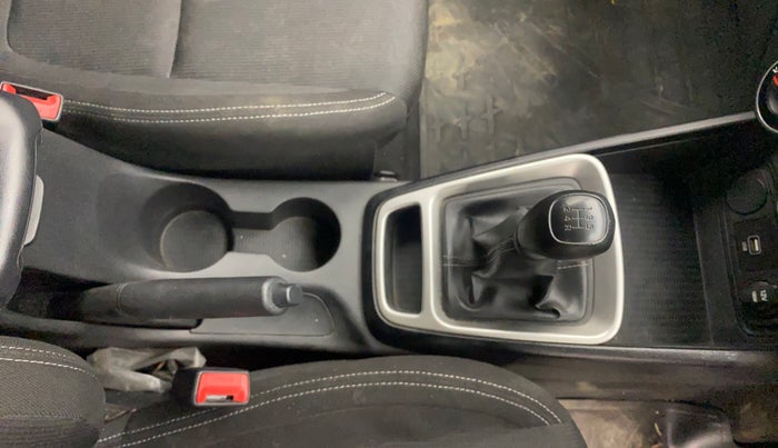 2019 Hyundai VENUE S 1.2, CNG, Manual, 38,118 km, Gear Lever