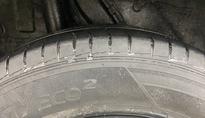 2019 Hyundai VENUE S 1.2, CNG, Manual, 38,118 km, Right Rear Tyre Tread