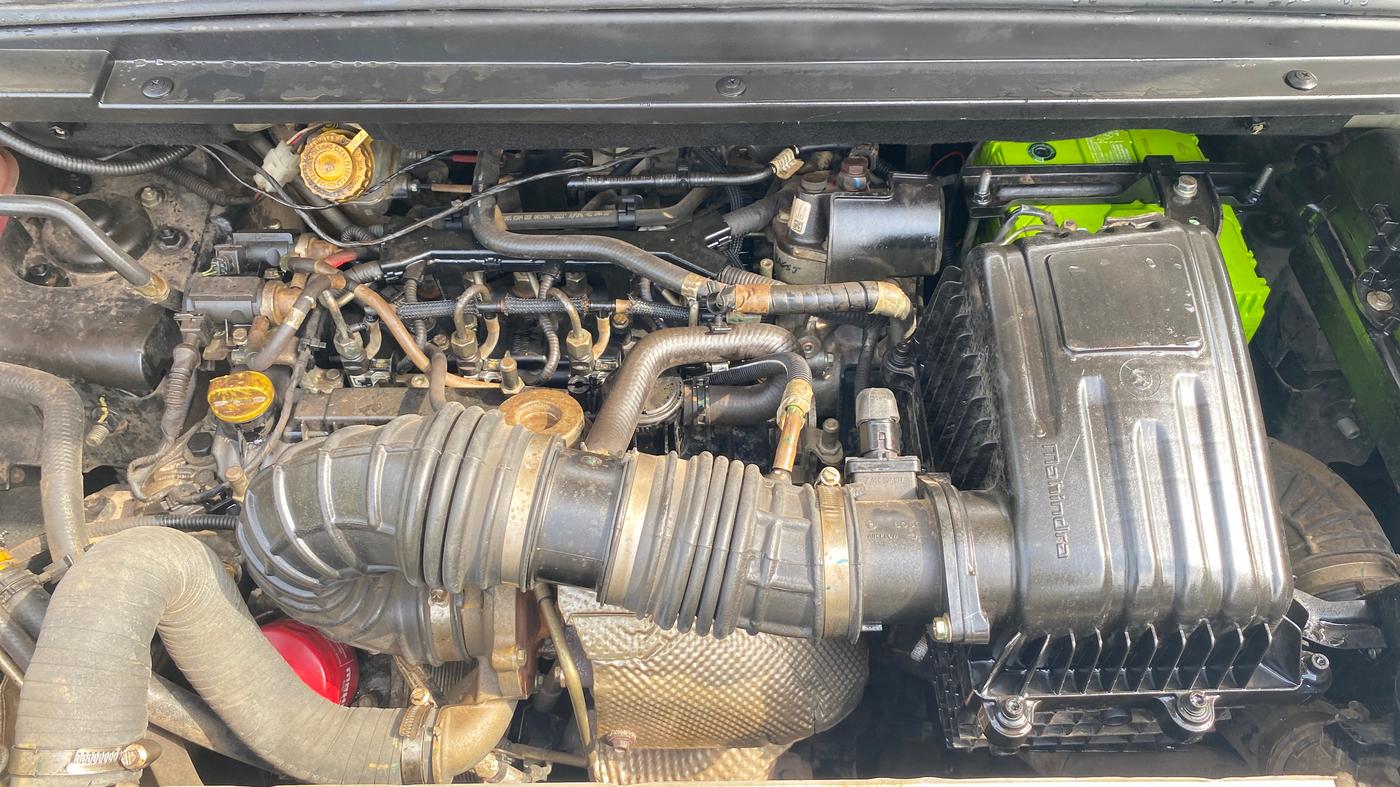 2020 Mahindra MARAZZO M2 8 Str AMT, Diesel, Automatic, 55,435 km, Engine View