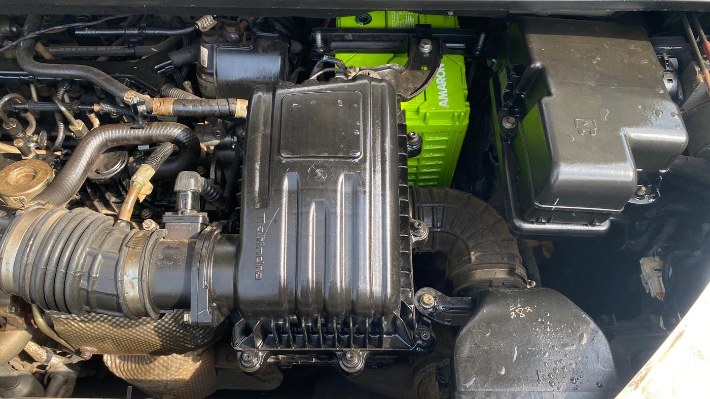 2020 Mahindra MARAZZO M2 8 Str AMT, Diesel, Automatic, 55,435 km, Engine View - Left