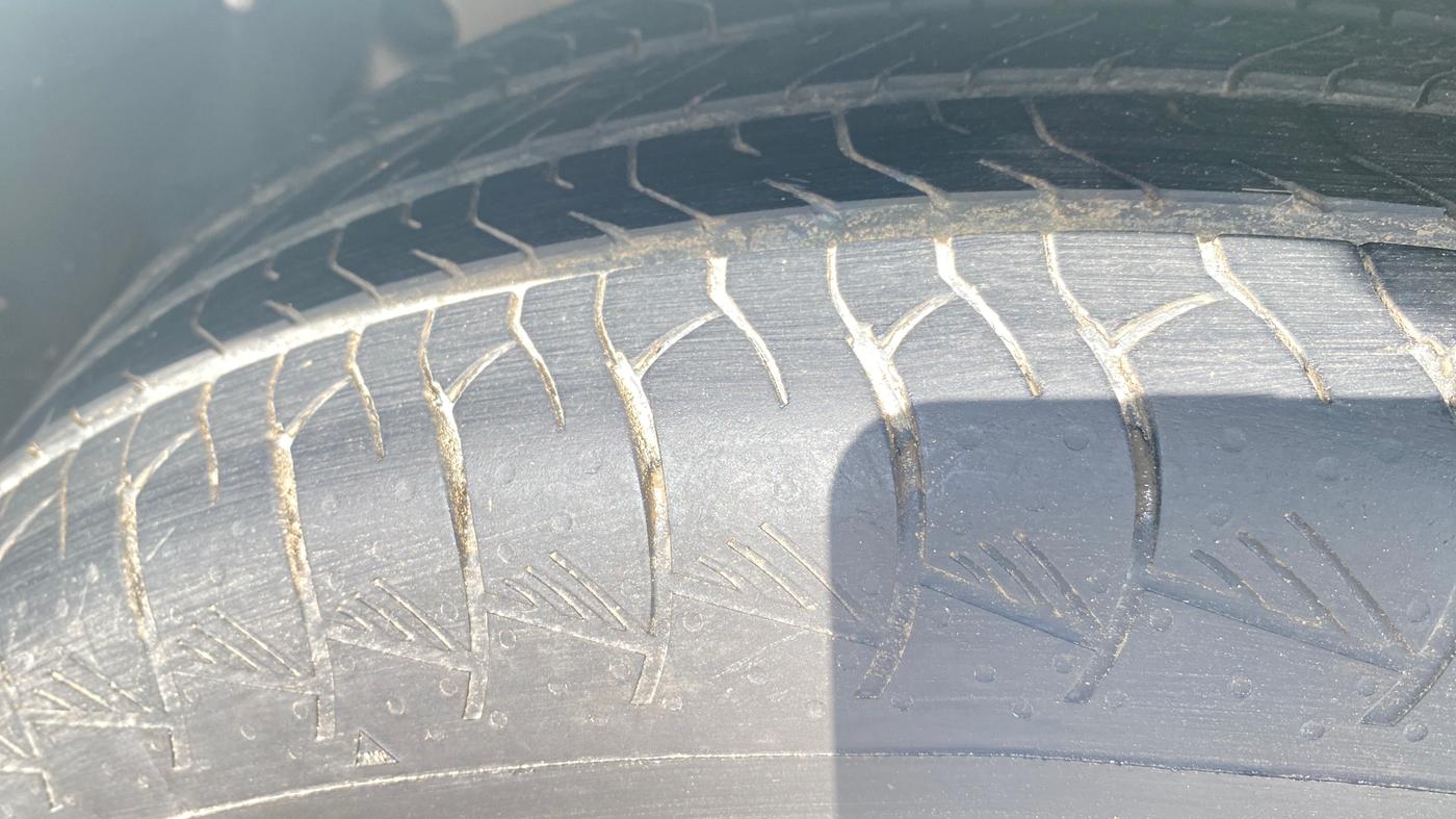 2020 Mahindra MARAZZO M2 8 Str AMT, Diesel, Automatic, 55,435 km, Left Front Tyre Tread