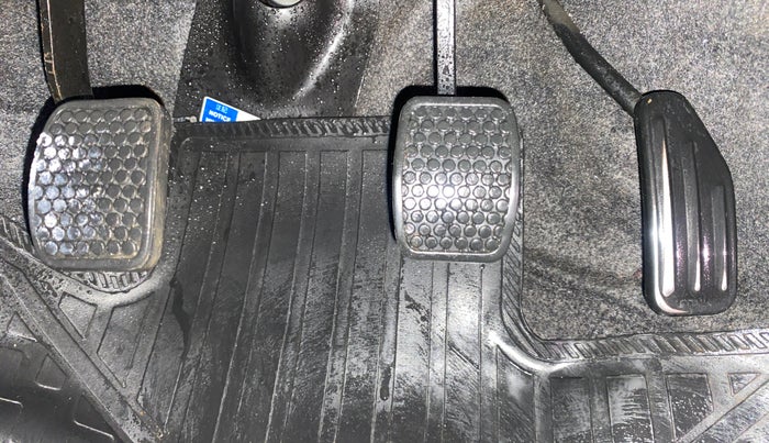 2015 Maruti Alto 800 LXI, Petrol, Manual, 23,116 km, Pedals