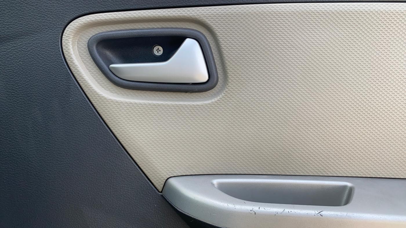 2018 Maruti Alto K10 VXI, Petrol, Manual, 61,893 km, Driver Side Door Panels Control