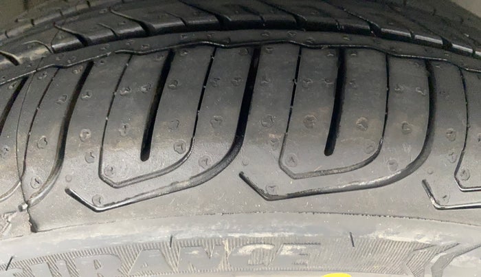 2023 Tata ALTROZ XM PLUS SUNROOF, Petrol, Manual, 53,155 km, Right Front Tyre Tread