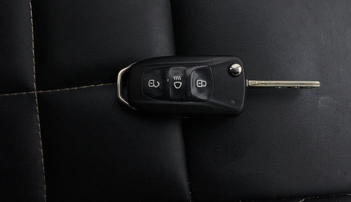 2023 Tata ALTROZ XM PLUS SUNROOF, Petrol, Manual, 53,155 km, Key Close Up