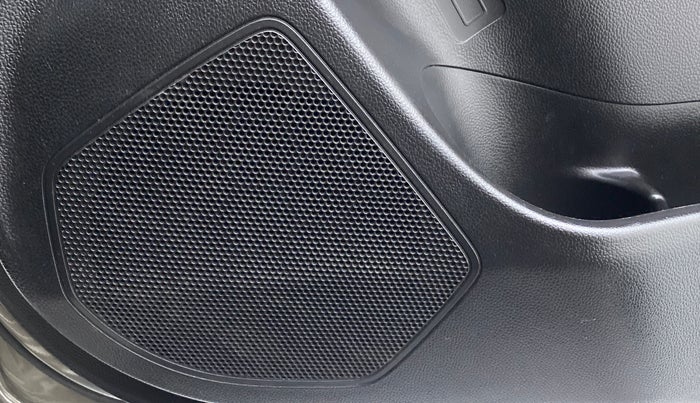 2020 Maruti Swift VXI D, Petrol, Manual, 17,554 km, Speaker