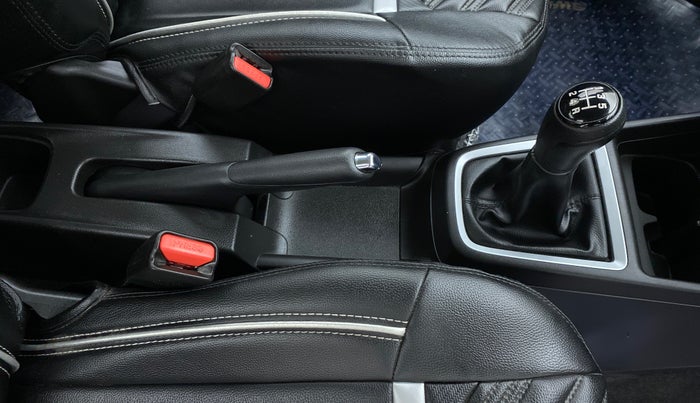 2020 Maruti Swift VXI D, Petrol, Manual, 17,554 km, Gear Lever