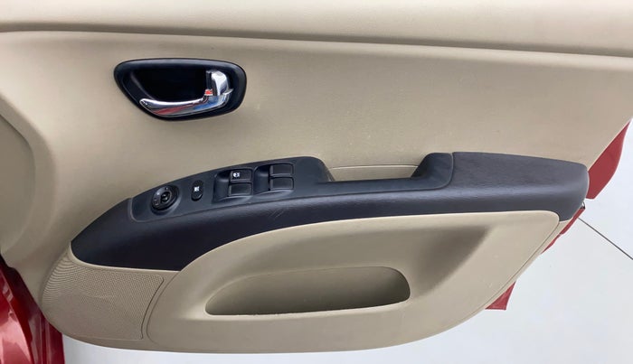 2013 Hyundai i10 SPORTZ 1.2 AT, Petrol, Automatic, 24,167 km, Driver Side Door Panels Control